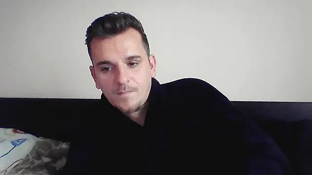 Huge cock22cm online show from October 2025 10:39:01 AM