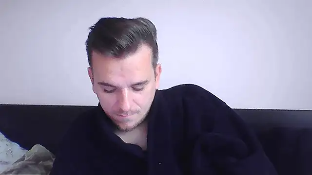 Huge cock22cm online show from November 2025 09:02:01 AM