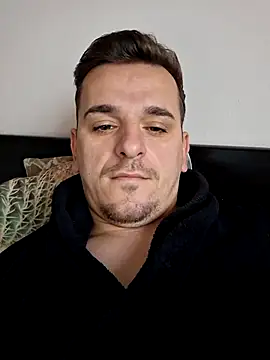 Huge cock22cm online show from December 2025 09:26:01 AM