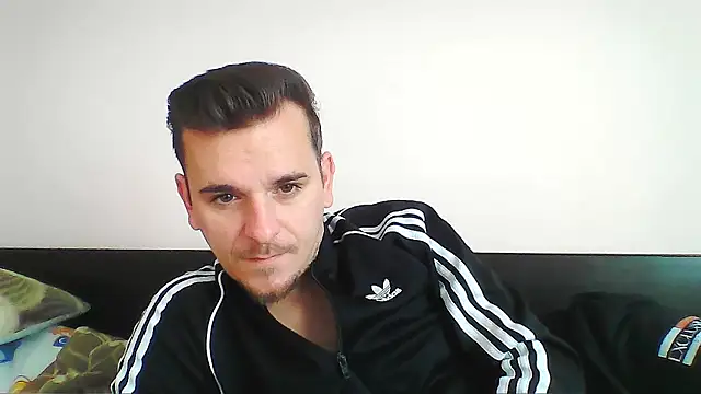 Huge cock22cm online show from October 2025 07:43:01 AM