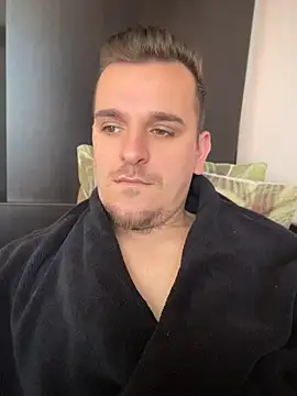 Huge cock22cm online show from May 2026 08:08:01 AM