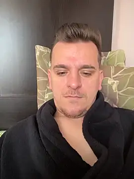 Huge cock22cm online show from March 2026 08:37:01 AM