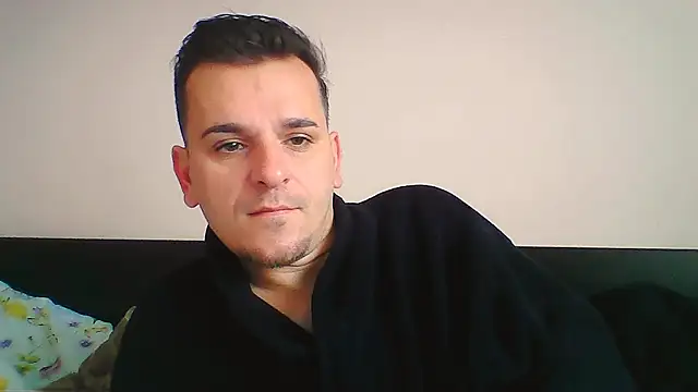 Huge cock22cm online show from November 2025 07:24:02 AM