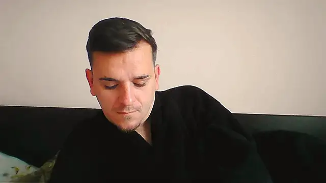 Huge cock22cm online show from November 2025 07:44:02 AM