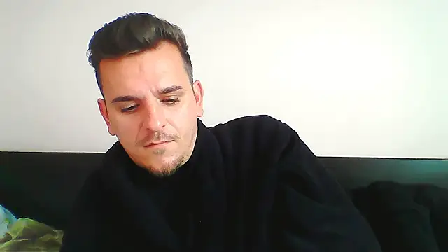 Huge cock22cm online show from October 2025 09:39:01 AM