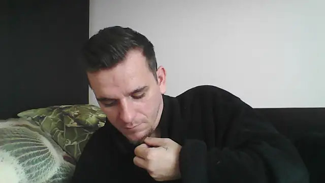 Huge cock22cm online show from February 2025 09:24:01 AM