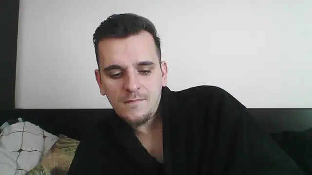 Huge cock22cm online show from March 2025 08:28:01 AM