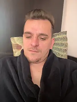 Huge cock22cm online show from March 2026 08:18:01 AM