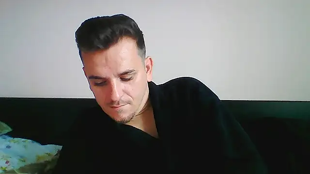 Huge cock22cm online show from October 2025 08:24:02 AM