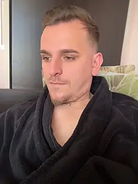 Huge cock22cm online show from May 2026 09:56:02 AM
