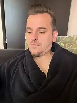 Huge cock22cm online show from May 2026 07:33:01 AM
