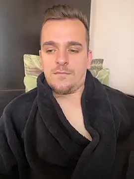 Huge cock22cm online show from May 2026 07:56:02 AM