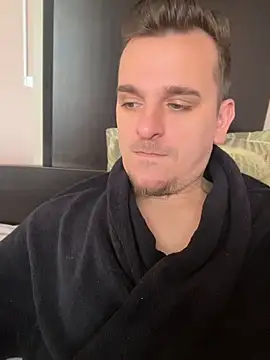 Huge cock22cm online show from April 2026 06:50:01 AM