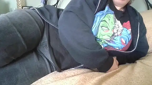 MissKisu online show from October 2025 12:26:02 PM