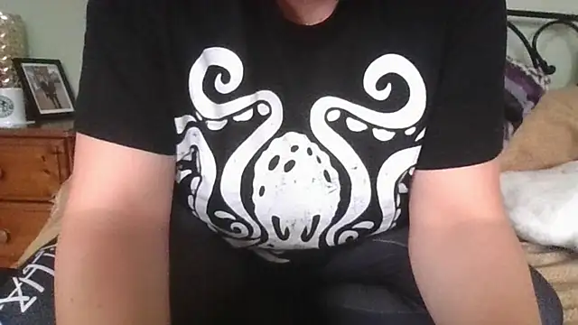 MissKisu online show from October 2025 10:47:02 AM