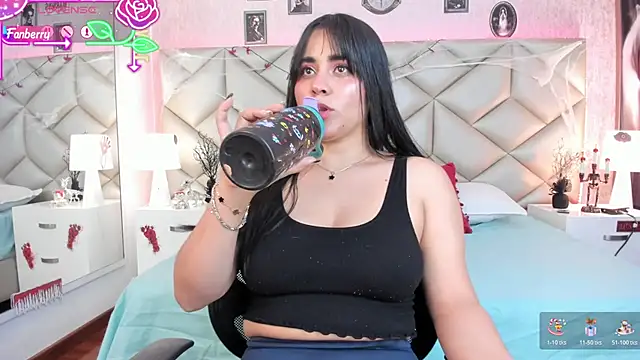 Snapshot of Brenda_Garcia chatting on November 2025 08:12:01 PM Brenda Garcia online show from November 2025 08:12:01 PM