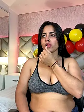 Brenda Garcia online show from September 2025 08:04:02 PM