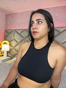Brenda Garcia online show from October 2025 08:10:02 PM
