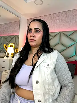 Snapshot of Brenda_Garcia chatting on November 2025 08:13:02 PM Brenda Garcia online show from November 2025 08:13:02 PM