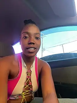 Snapshot of NillaMontana chatting on January 2025 05:23:01 PM NillaMontana online show from January 2025 05:23:01 PM