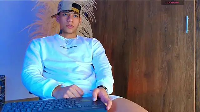 Josep Davies online show from October 2025 07:36:01 PM