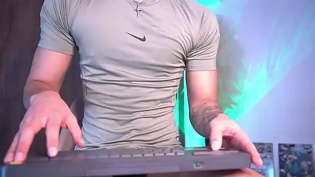 Josep Davies online show from February 2026 10:16:02 PM