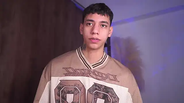 Josep Davies online show from February 2026 07:44:02 PM