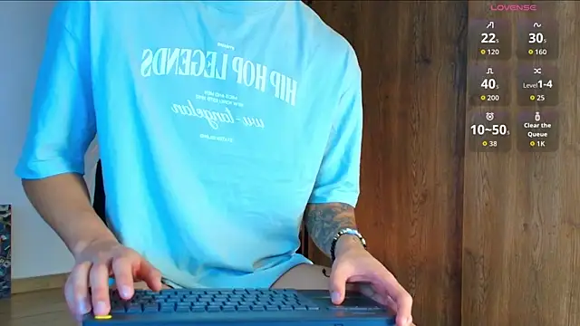 Josep Davies online show from October 2025 08:18:01 PM