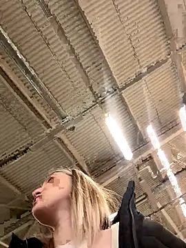 littlebitchess online show from November 2025 07:25:02 PM