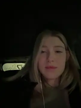 littlebitchess online show from November 2025 06:08:01 PM