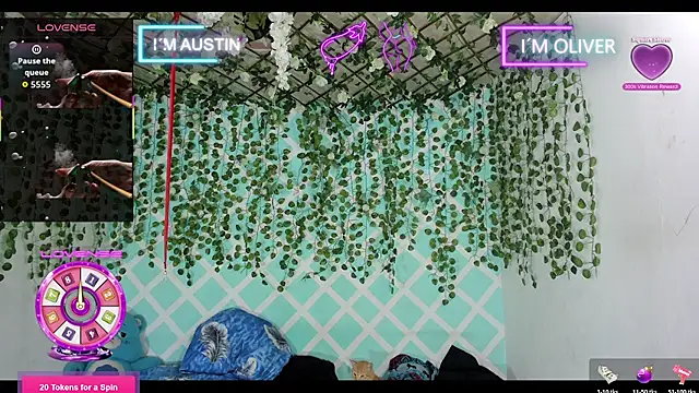 Snapshot of oliverhot2005 chatting on November 2025 05:24:01 PM oliverhot2005 online show from November 2025 05:24:01 PM