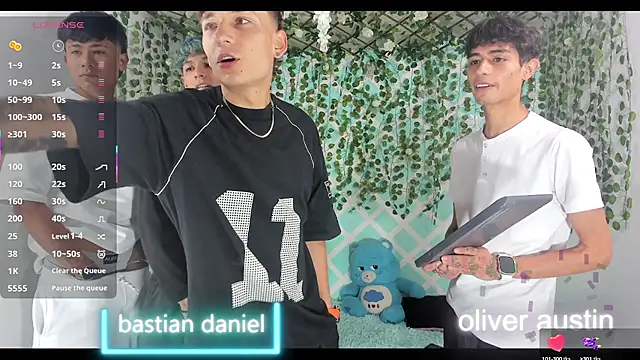 Snapshot of oliverhot2005 chatting on November 2025 02:42:01 PM oliverhot2005 online show from November 2025 02:42:01 PM