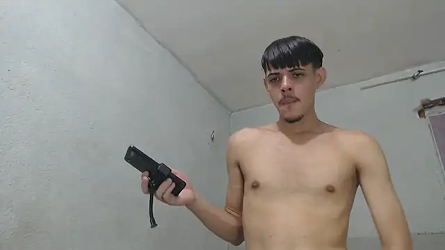 MicaelRian69 online show from May 2026 04:57:01 PM