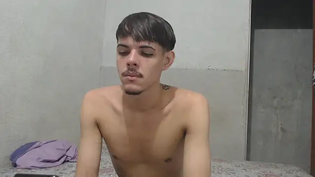 MicaelRian69 online show from May 2026 10:18:01 PM