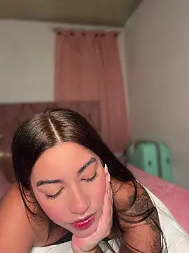 Snapshot of Little_Gaby_ chatting on July 2026 03:07:01 AM Little Gaby online show from July 2026 03:07:01 AM