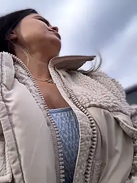 melanny10 online show from December 2025 11:10:01 AM