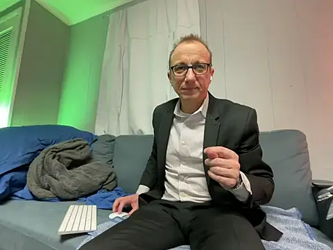 mouser21212 online show from March 2025 07:09:02 AM