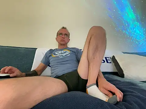 mouser21212 online show from July 2026 11:42:02 PM