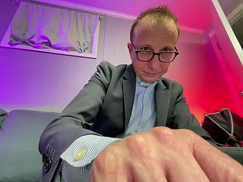 mouser21212 online show from February 2025 07:23:01 AM