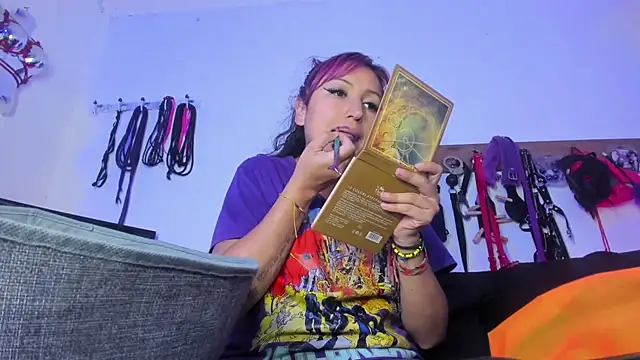 LucyStrike  online show from February 2026 11:22:02 PM