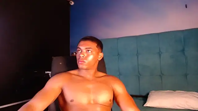 SexyBigCock01 online show from December 2025 01:02:02 PM