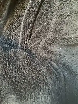 Luccreccia  online show from November 2025 10:03:02 AM