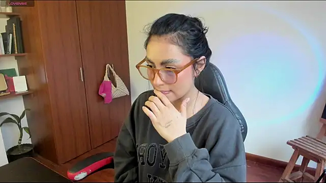 Dahian-peach online show from March 2026 08:08:01 PM