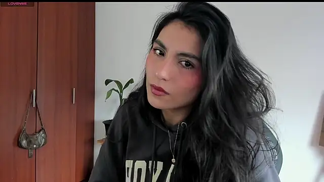 Dahian-peach online show from April 2026 06:45:02 PM