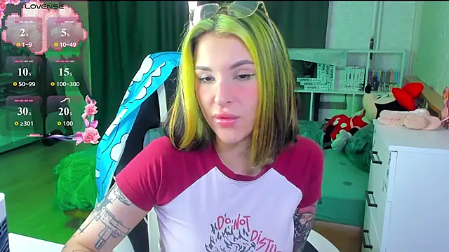 folinskayyya online show from July 2026 06:33:02 AM