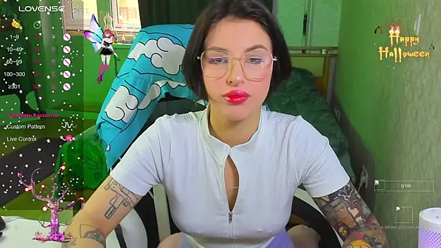 folinskayyya online show from November 2025 04:59:01 AM