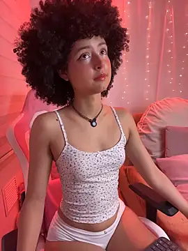 Snapshot of Alice_winter_ chatting on December 2025 07:09:02 PM Alice winter online show from December 2025 07:09:02 PM