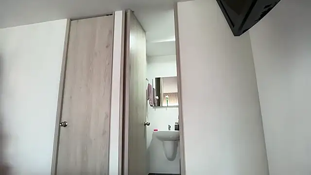 candy-sam28 online show from February 2026 05:35:01 PM