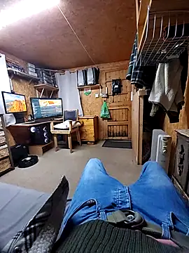 Snapshot of daiwantu chatting on October 2025 07:13:02 PM daiwantu online show from October 2025 07:13:02 PM