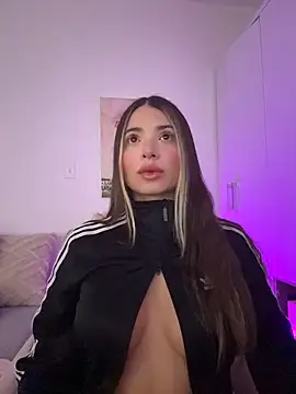 Ashleyjenner  online show from March 2026 09:37:01 AM